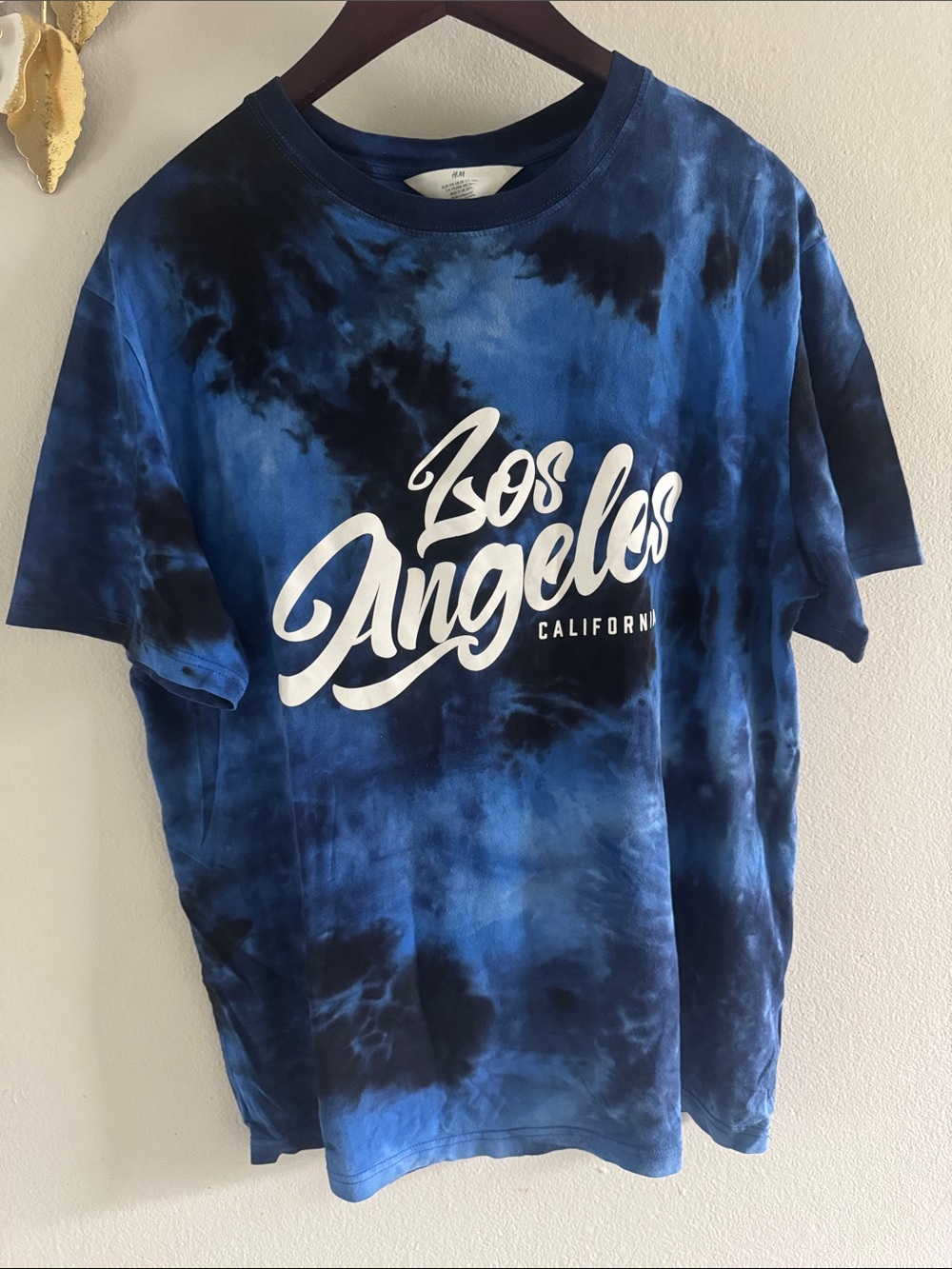 H&M Blue and Black Tie-Dye 'Los Angeles' Graphic Polo Shirt